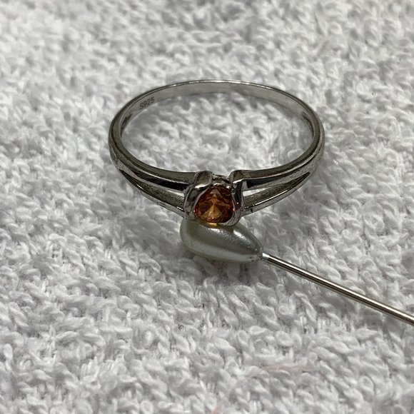 .925 Sterling Citrine Ring. Size 8. Preowned. (587) - Picture 3 of 3